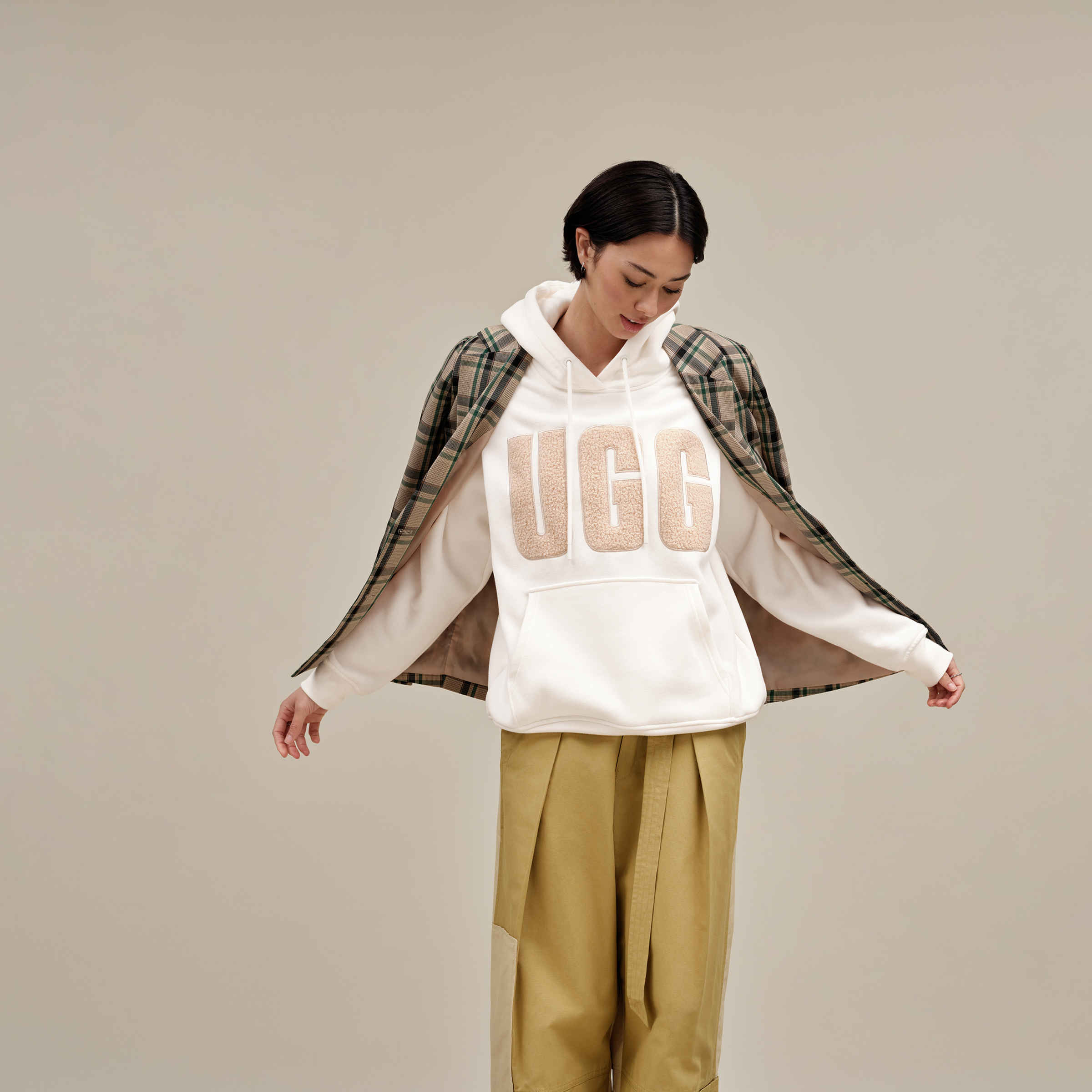 Ugg hoodie women's 2025